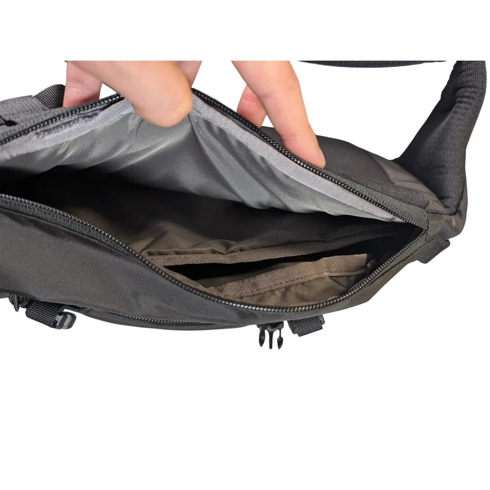 Patagonia Unisex Atom Sling 8L Black Recycled Polyester Backpack Bag Size OS